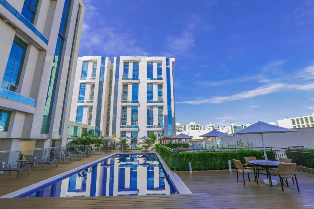Vista Park Hplus Long Stay