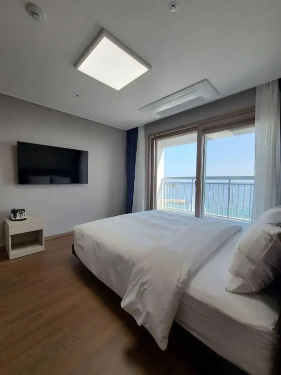Risen Ocean Park Hotel