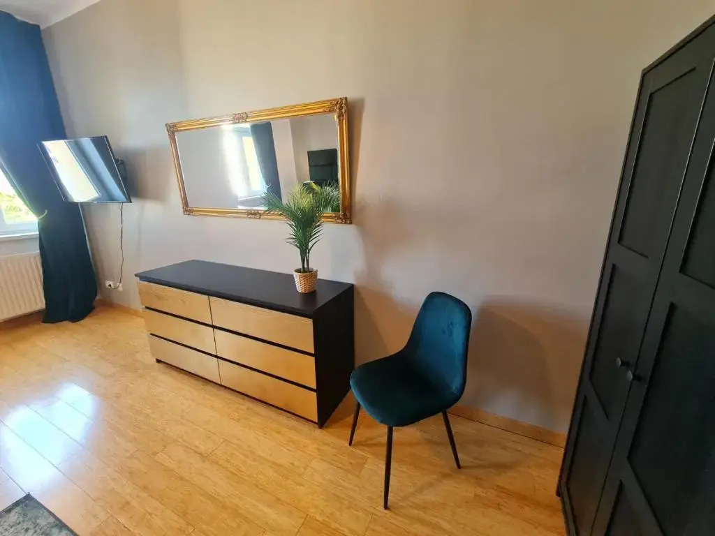 Between Schoenbrunn and City Center Apt 27