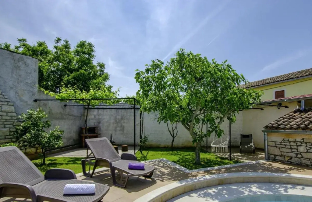 Villa Rosana in Muntić - Haus für 4-5 Personen