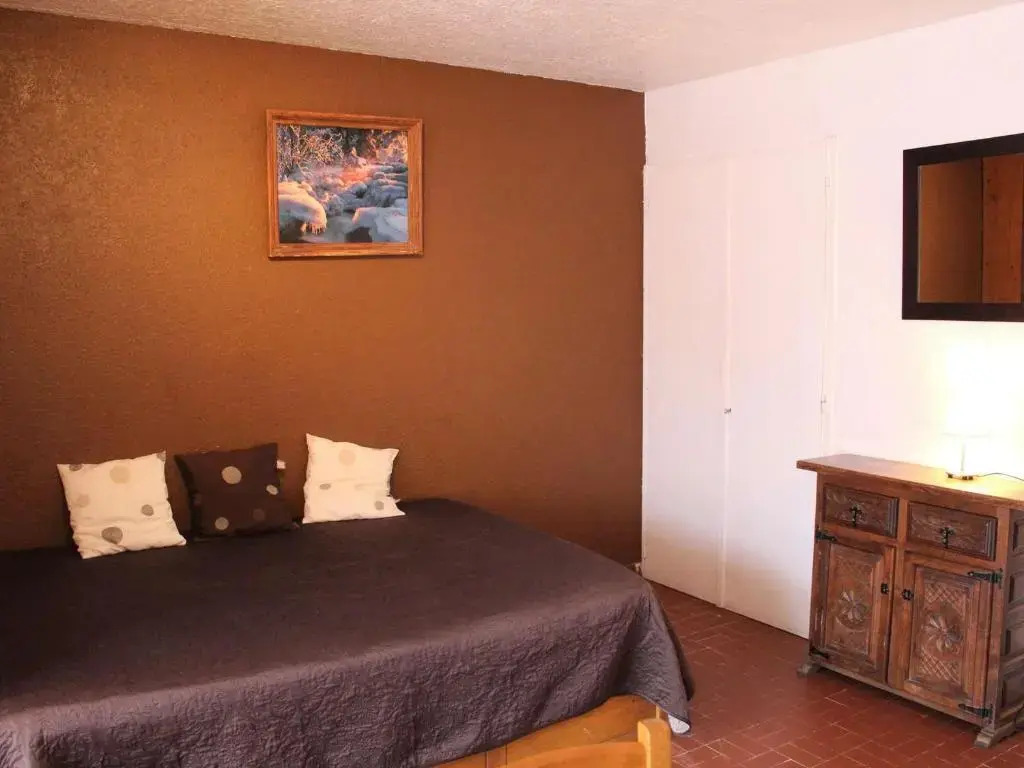 Appartement Vars, 1 pièce, 4 personnes - FR-1-330B-150