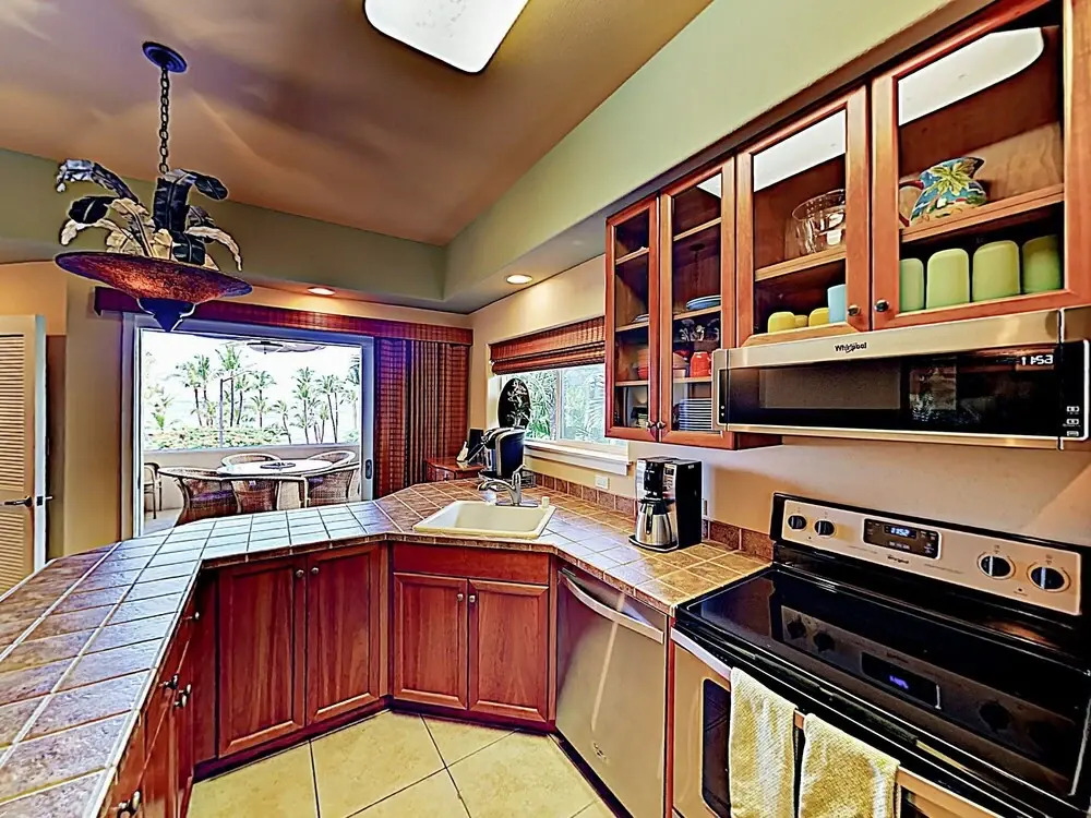 78-6721 Alii Dr Condo Unit 1-203 2 Bedrooms 2 Bathrooms Condo