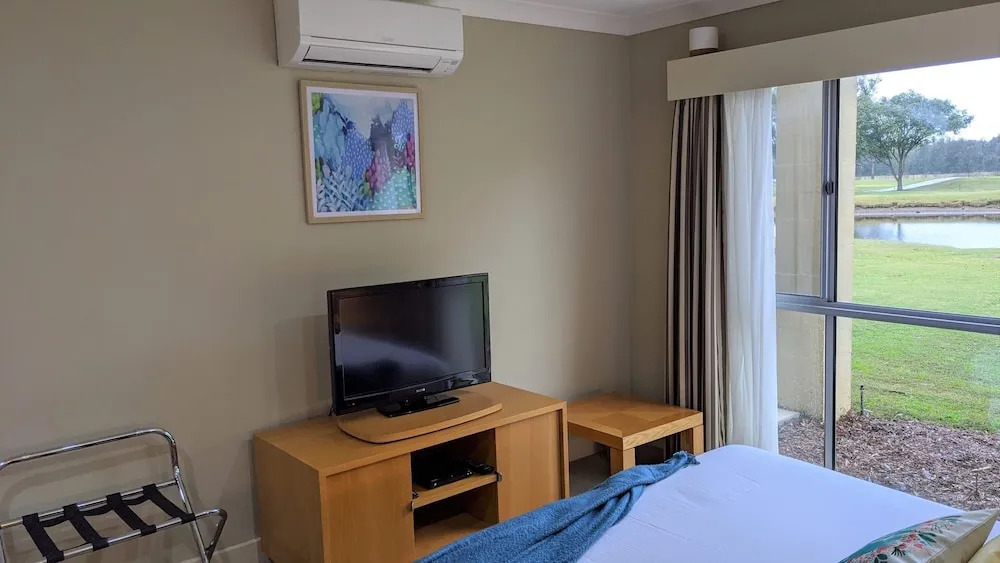 Jewel in the Crowne