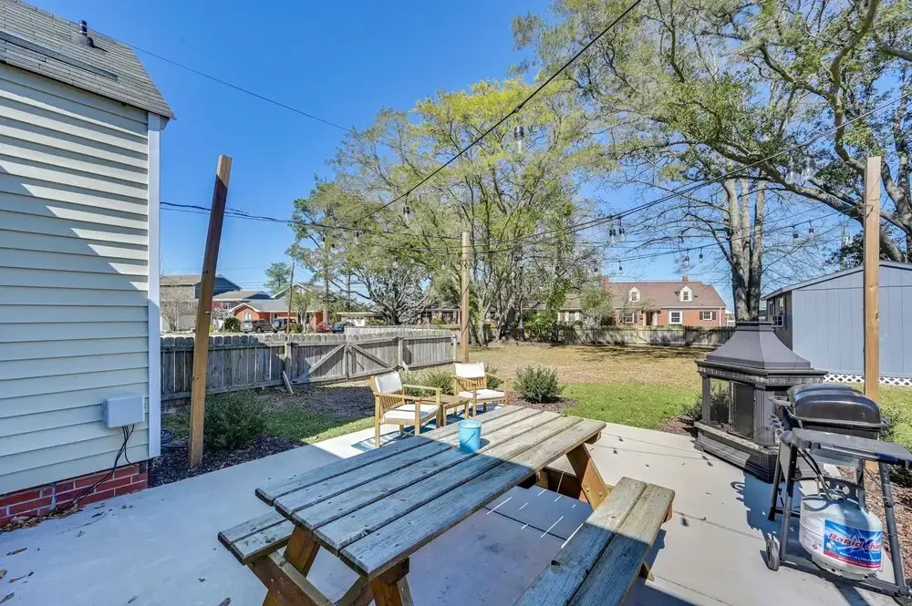 New Bern House w/ Gas Grill Near Neuse River!