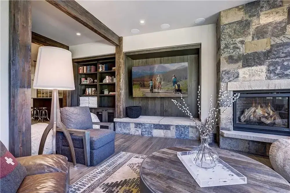 Doss Manor at Peak 8 - 5 Br Home