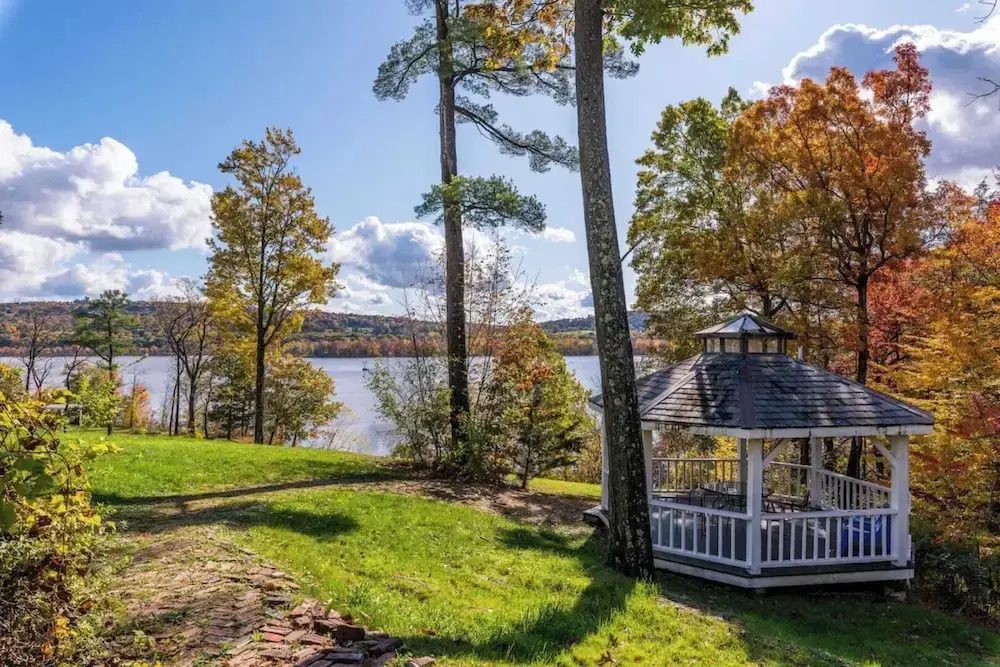 Historic & Secluded Estate on the Hudson River w/ Pool Sleeps 24 River House by Avantstay