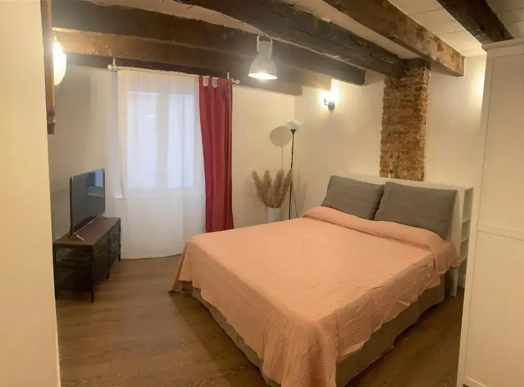 CASA CIMELLA, un nido nel cuore del porto antico cod CITRA 010025-LT-2629