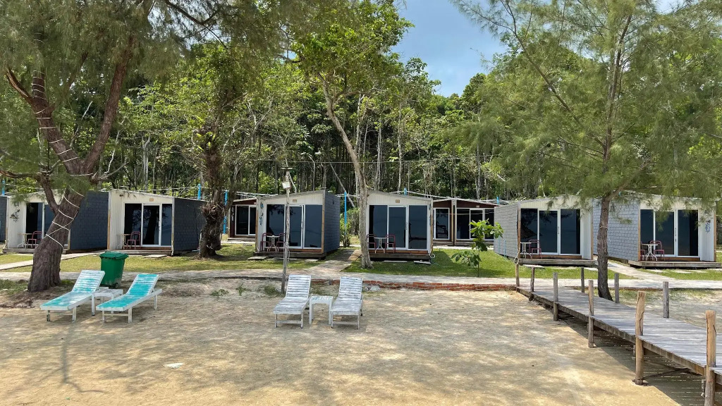 Sandy Beach Bungalows by EHM