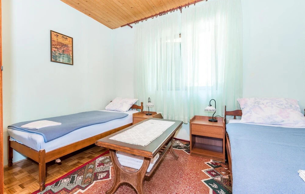 Awesome Home in Jadrija With Wifi and 2 Bedrooms