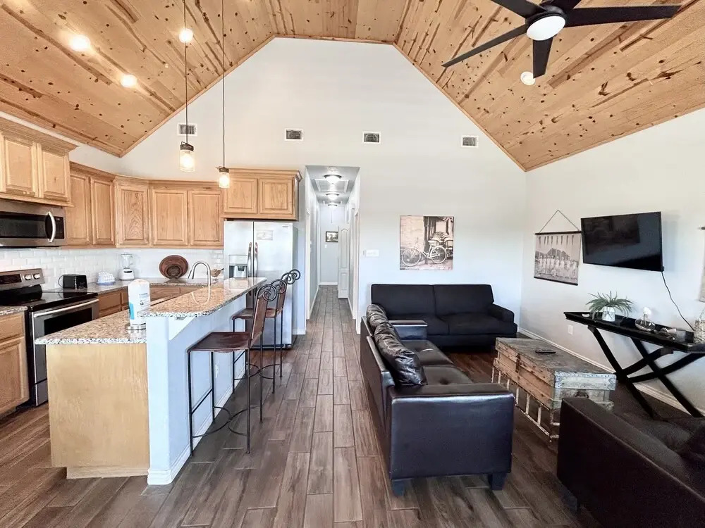 Lv115 - Fat Flounder 3 Bedroom Home by Redawning
