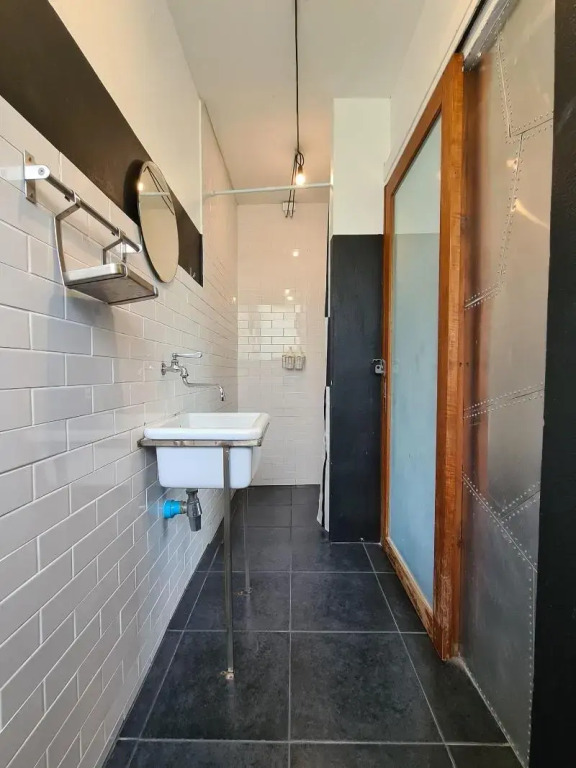 Hand Hotel