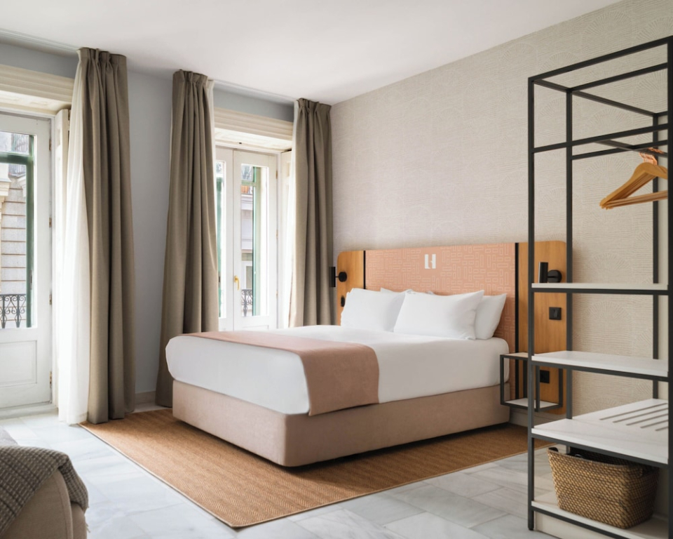 Limehome Madrid Sol