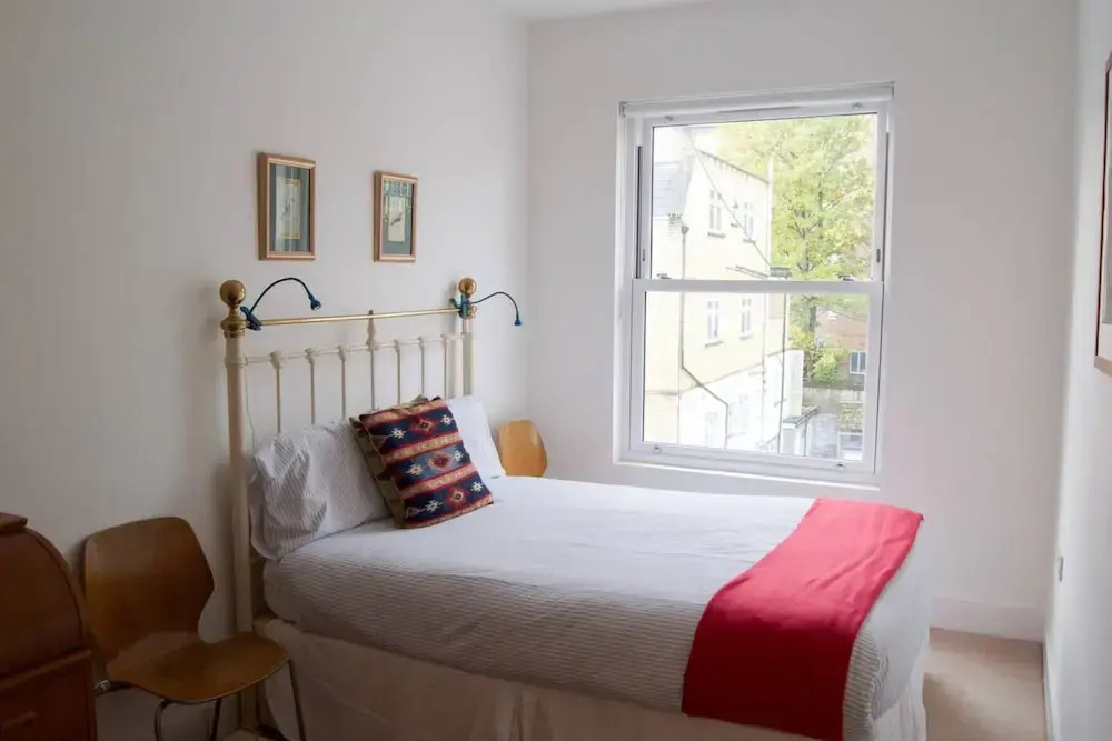 Spacious Multi Level Home With Large Garden