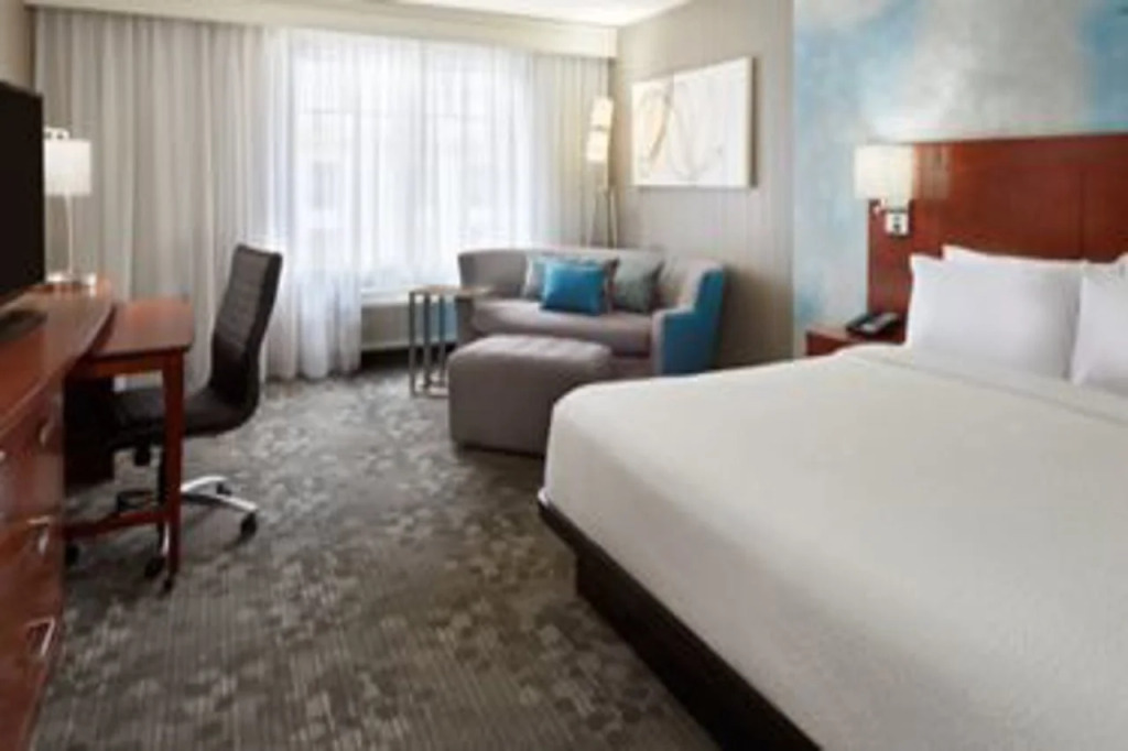 Courtyard by Marriott Ottawa Downtown