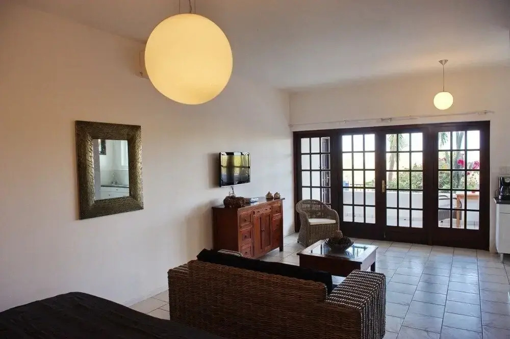 Bantopa Apartments