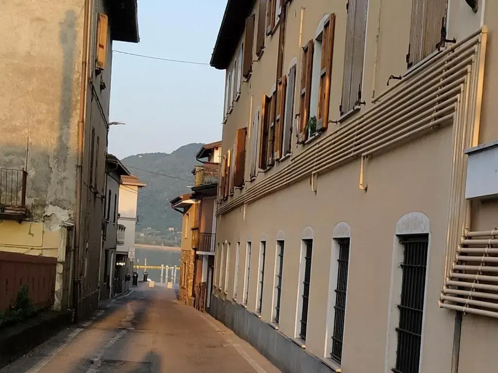 Casa Clusane d'Iseo 2 passi dal lago