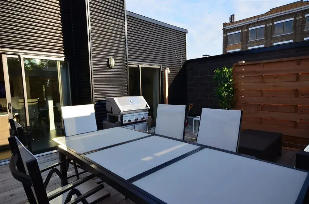 MTLVacationRentals - The Penthouse