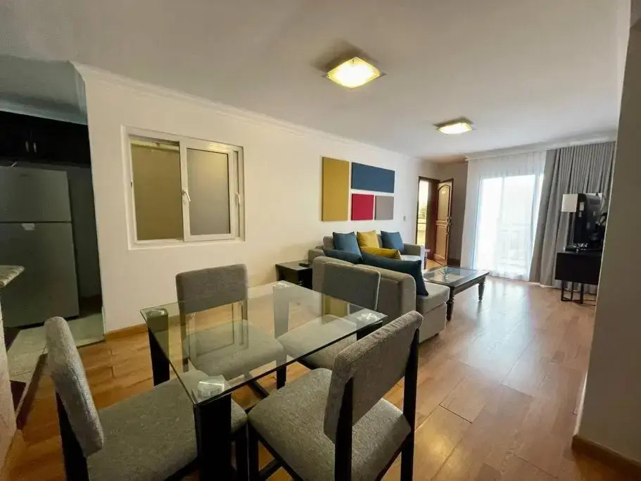Full Apt. 2BD Near Malls and Rts(2A)