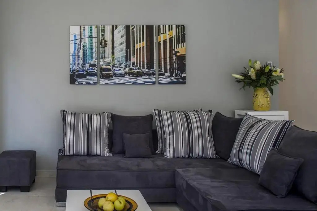 Brilliant 3BR in Shalom Aleichem 27 by HolyGuest