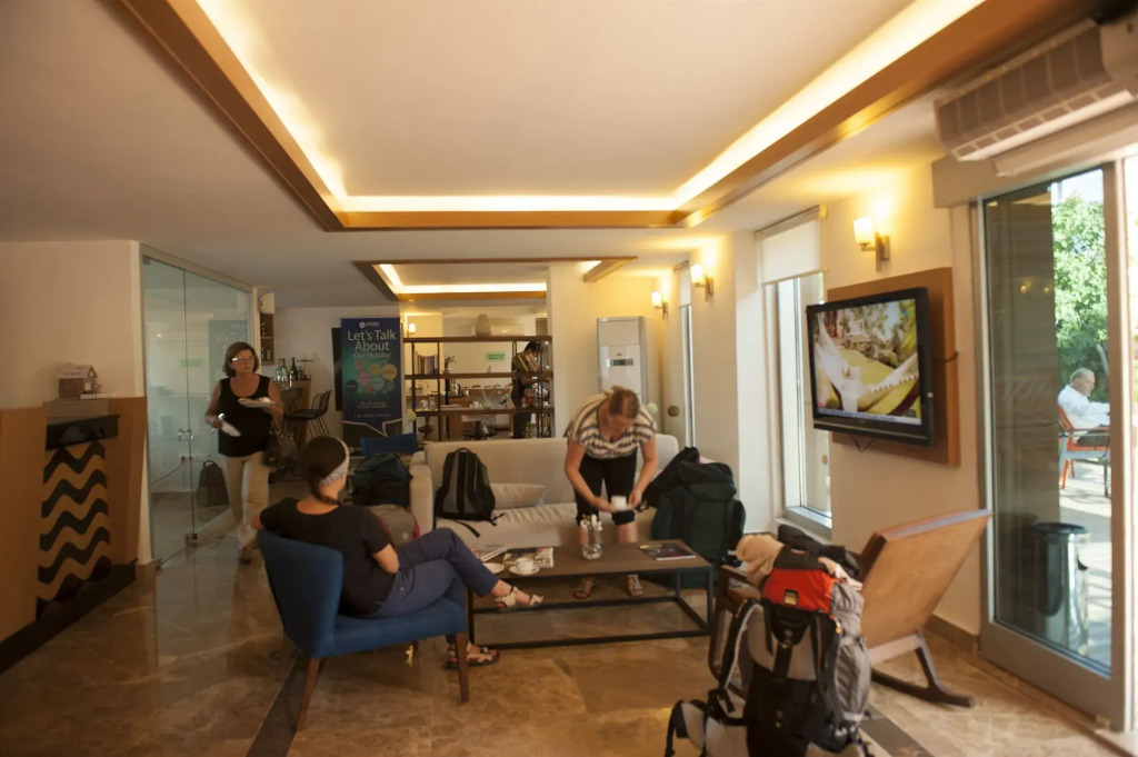 Regna Hotel