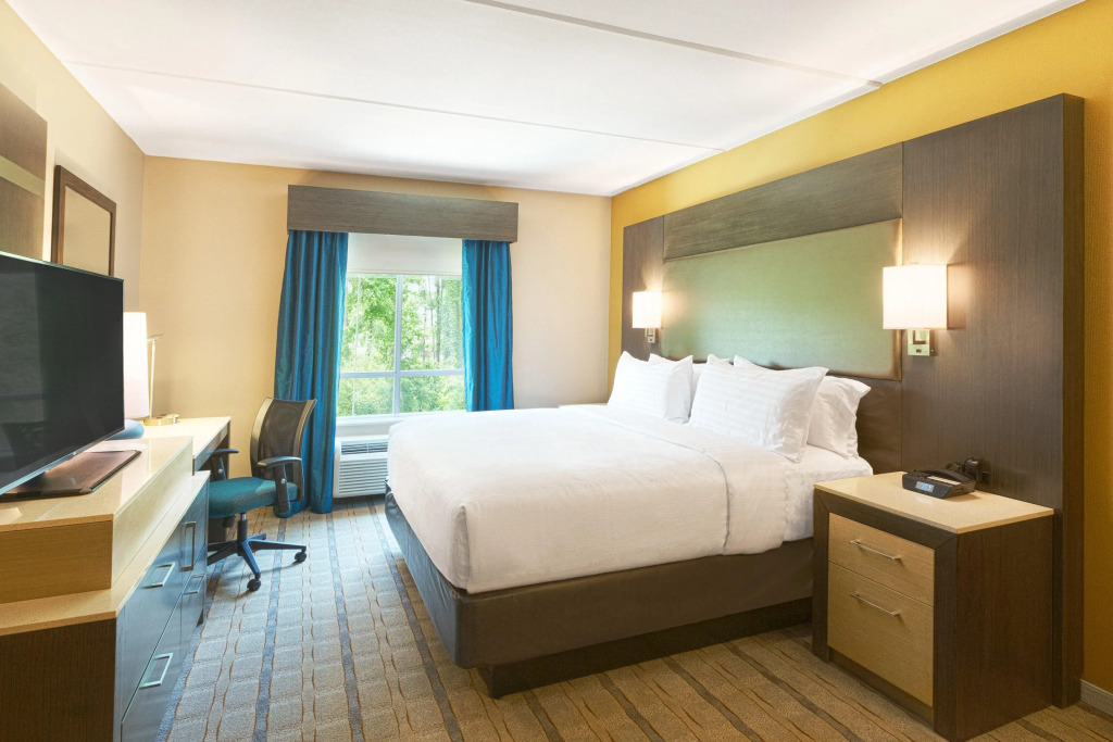 Crowne Plaza Shenandoah - Woodlands Area by IHG