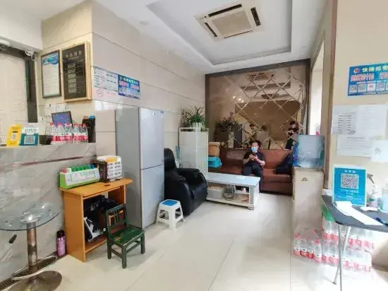 Shanghai Wangyue Hotel (Fangdian Road Subway Station)