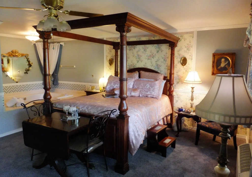 The Dickey House Bed & Breakfast