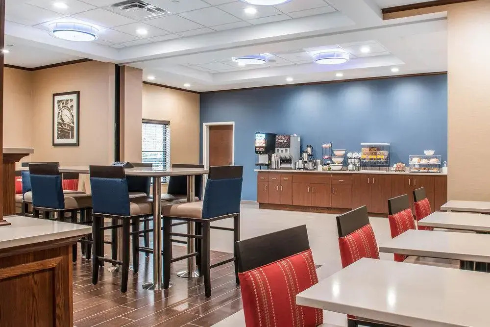 Motel 6 Pittsburgh - Crafton