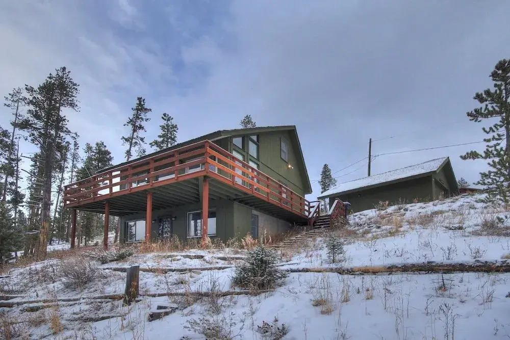 Elk View 4 Br home by RedAwning