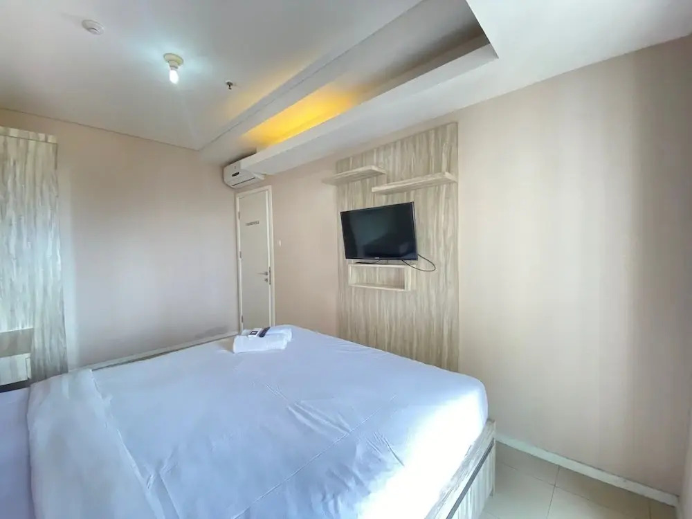 Cozy Mozy 2BR Apartment - Parahyangan Residence