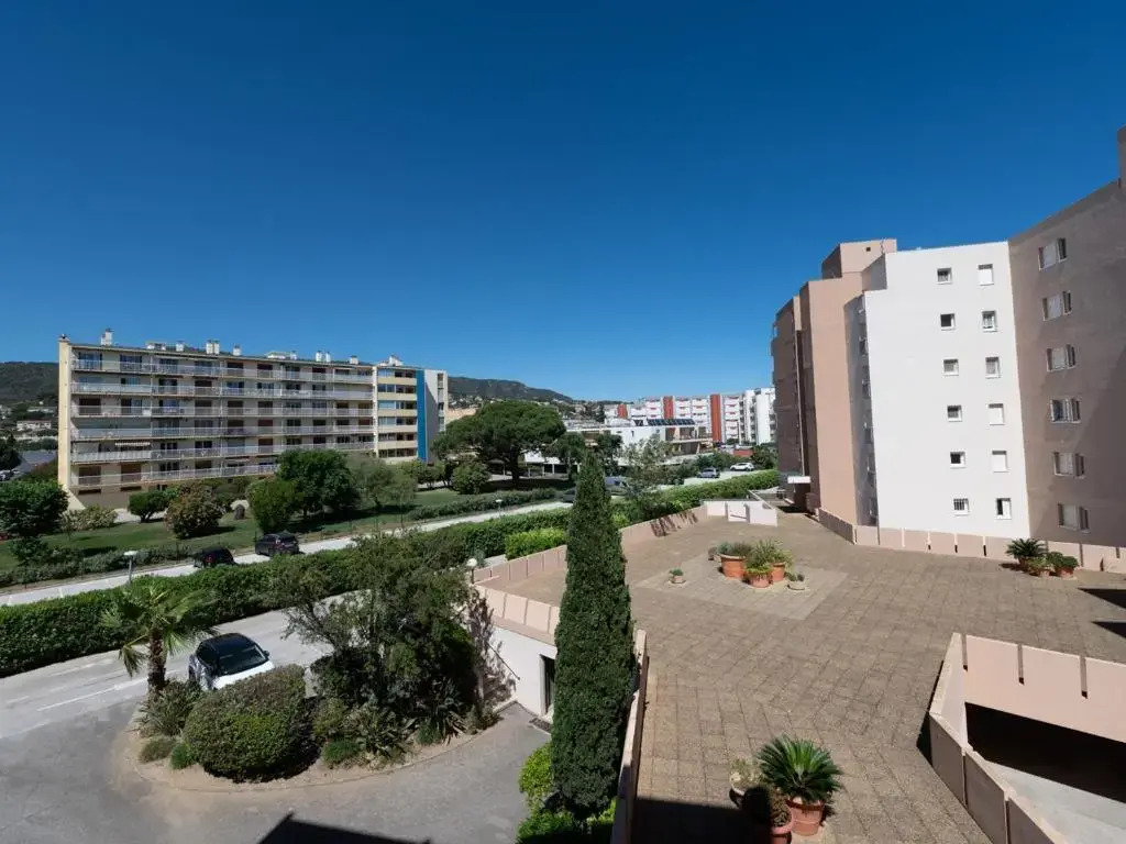 Appartement Le Lavandou, 1 pièce, 4 personnes - FR-1-677-1