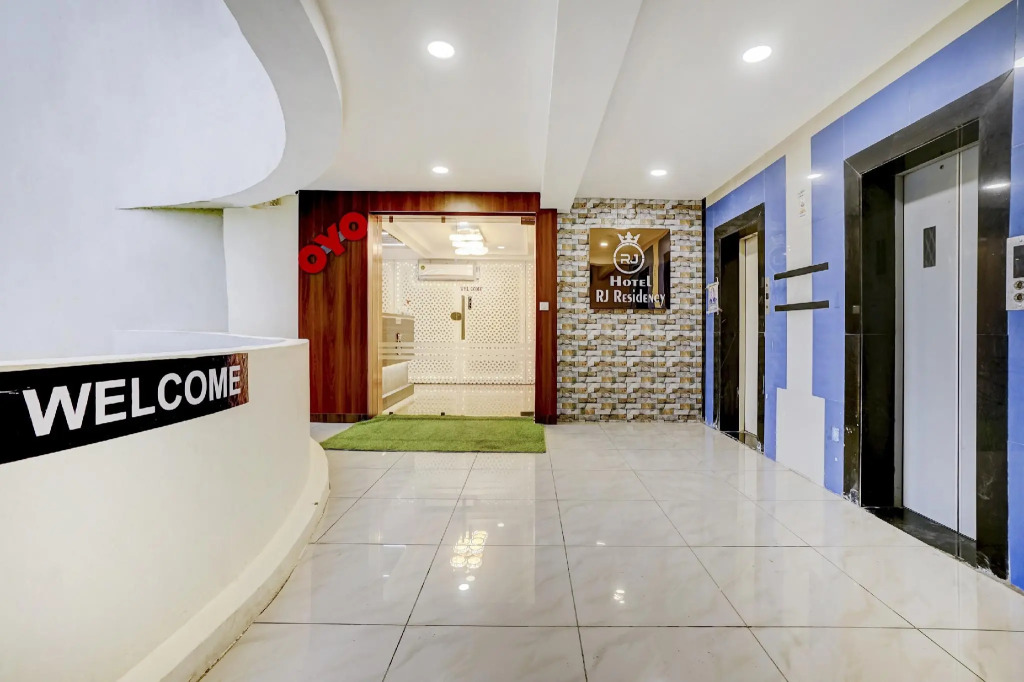 OYO 67711 Hotel RJ Residency