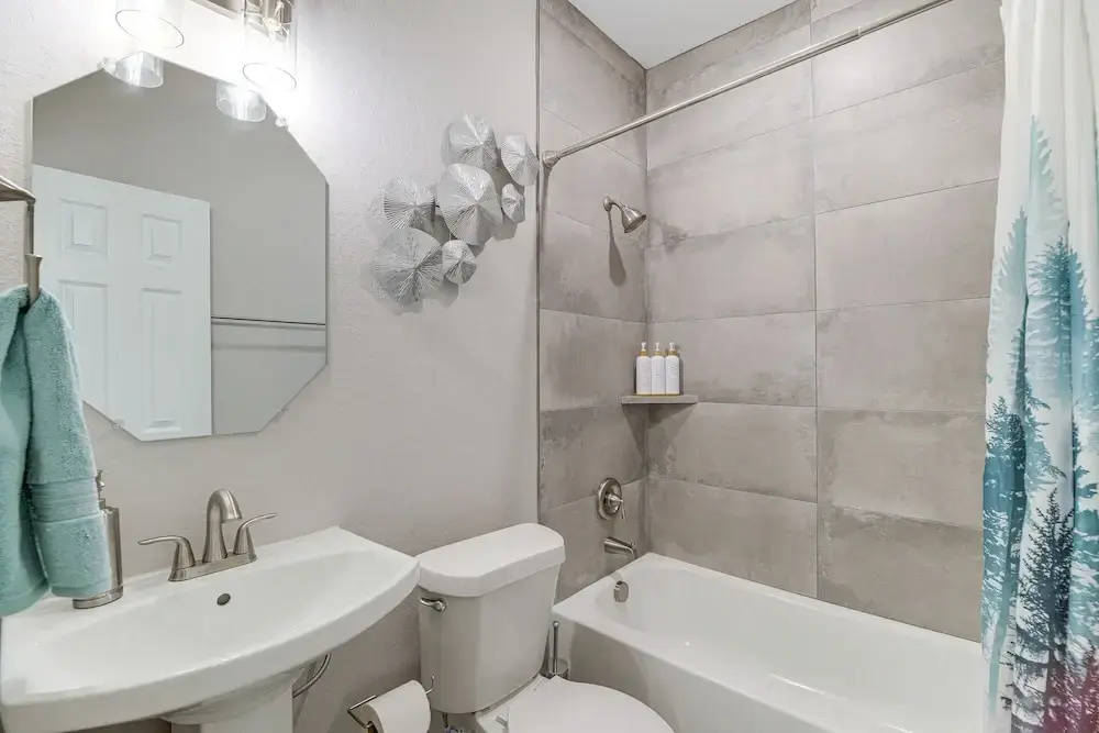 Easy Interstate Access: Quiet Houston Home!