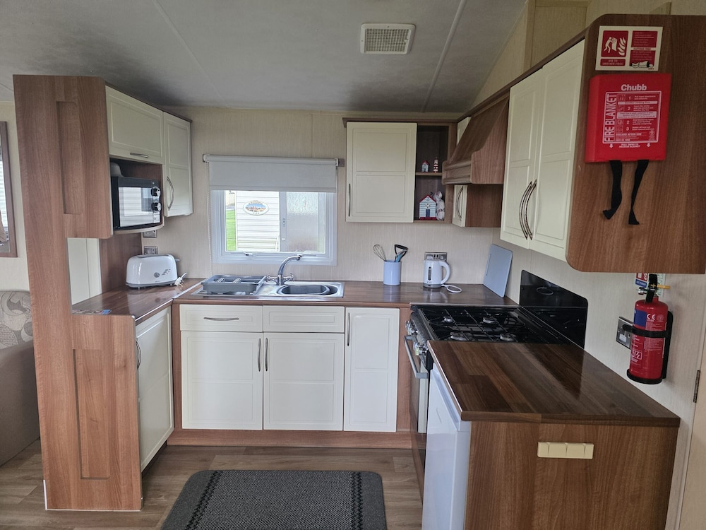 Caravan 5 at Blackmoor Farm Near Tenby