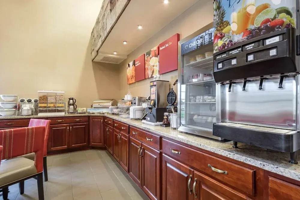 Comfort Suites Foxfire