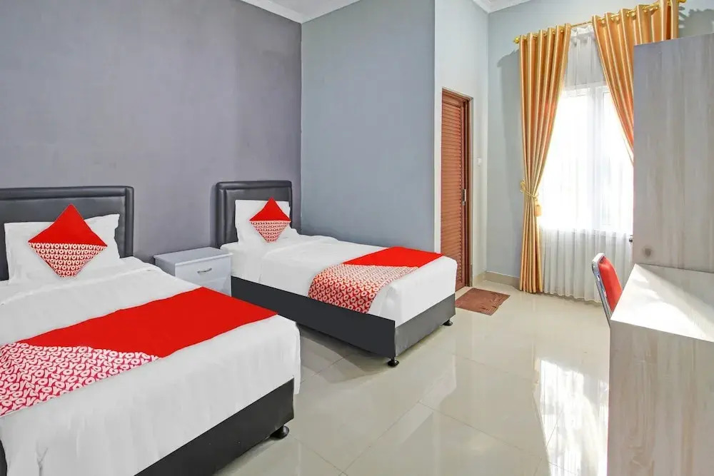 Super OYO 90767 Gm Guest House