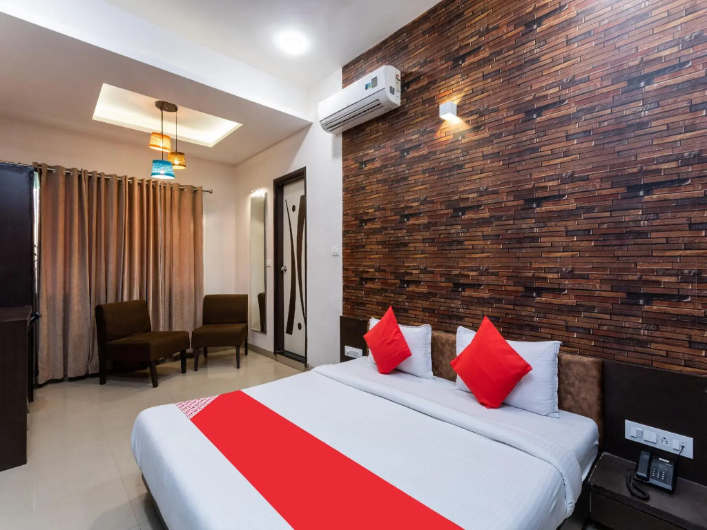 OYO 63096 Rk Residency