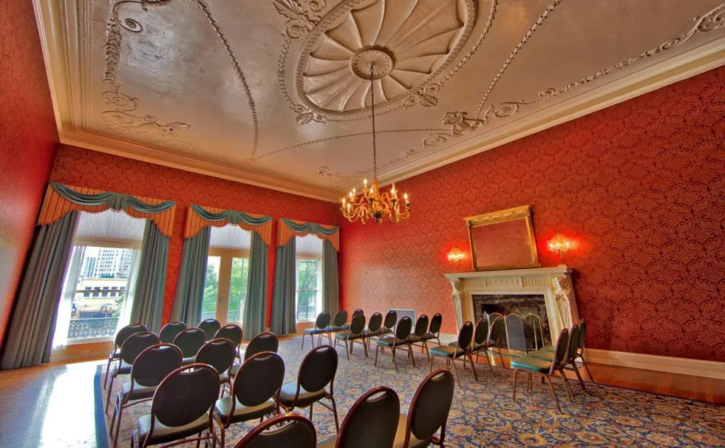 Menger Hotel
