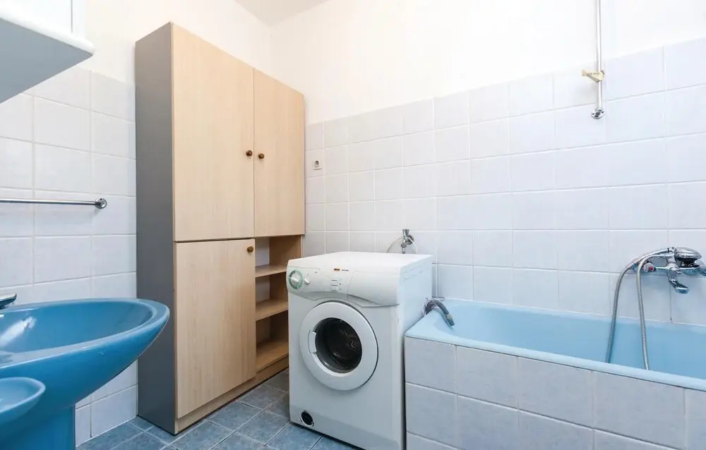 Four-Bedroom Holiday Home In Stobrec