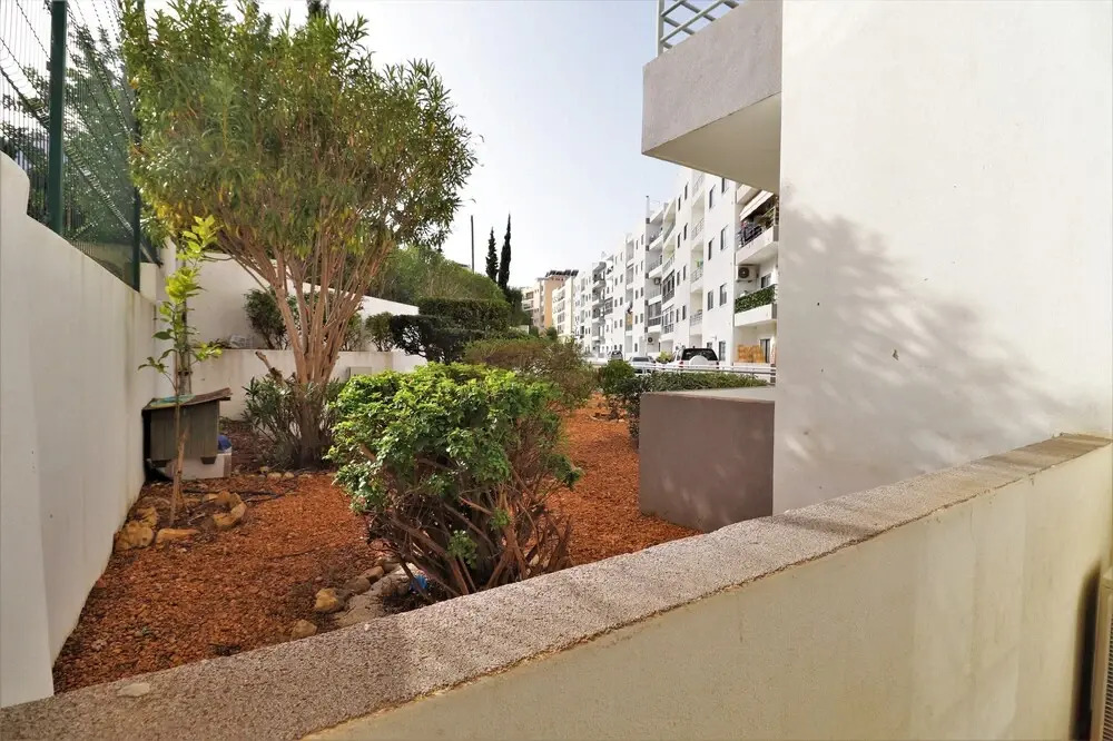 Lovely 2 -bedroom Vacation Apartment In Quarteira