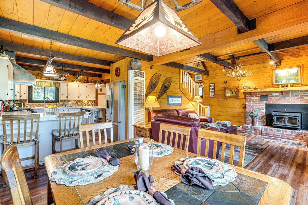 24str-00023 Fairplay Cabin w/ Hot Tub on 4 Acres!