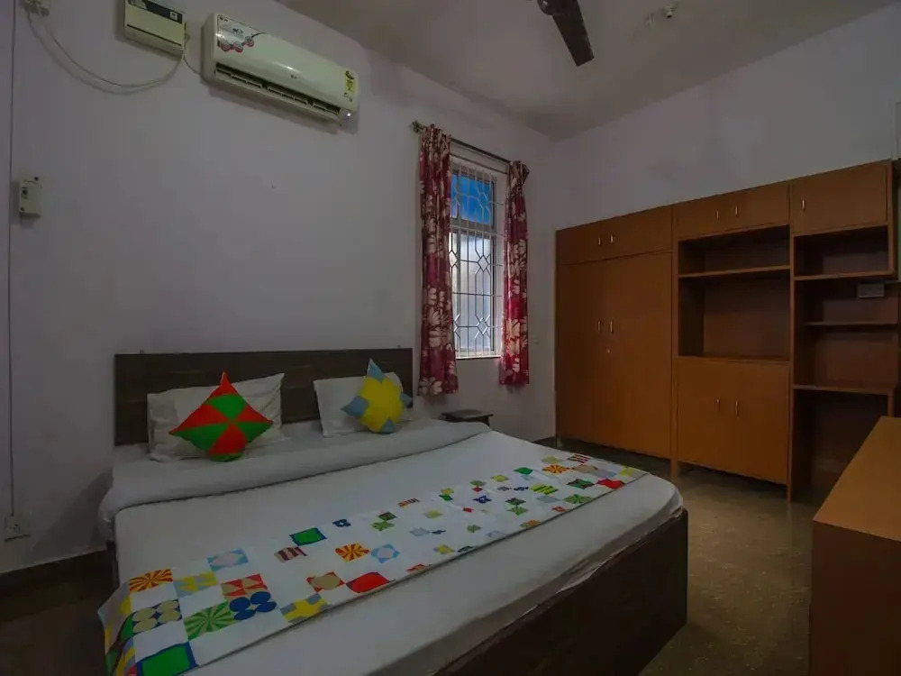 Gracia's Laz Guesthouse by OYO Rooms