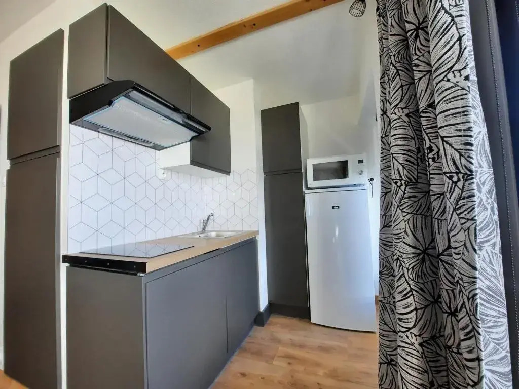 Appartement Les Menuires, 1 pièce, 4 personnes - FR-1-452-257