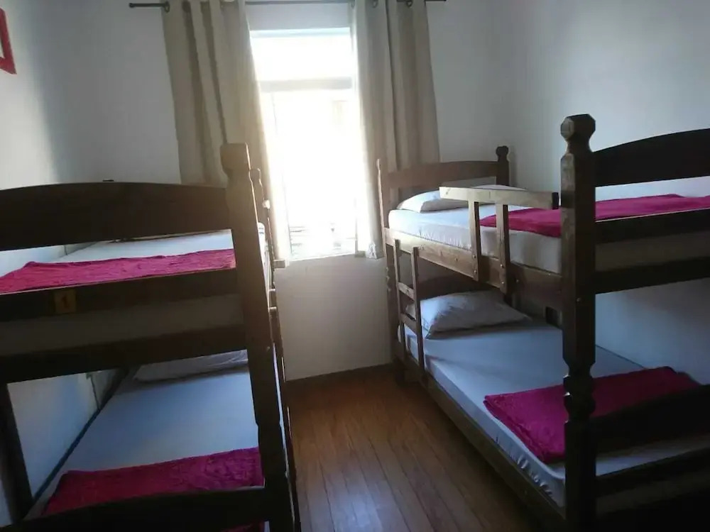 Hostel Calábria na Vila Madalena junto a alegria da Vila