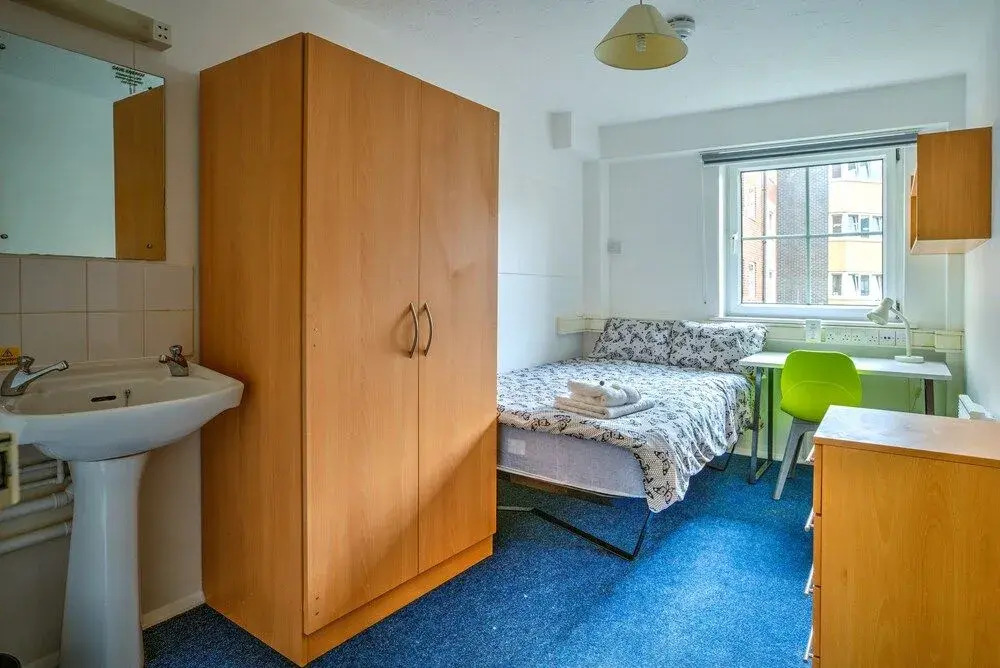 Cosy Rooms for STUDENTS ONLY-Southampton