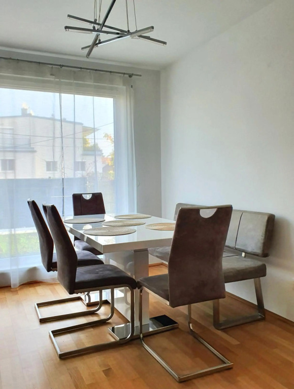 Near Lake Spacious & Furnished Beautiful Apartment