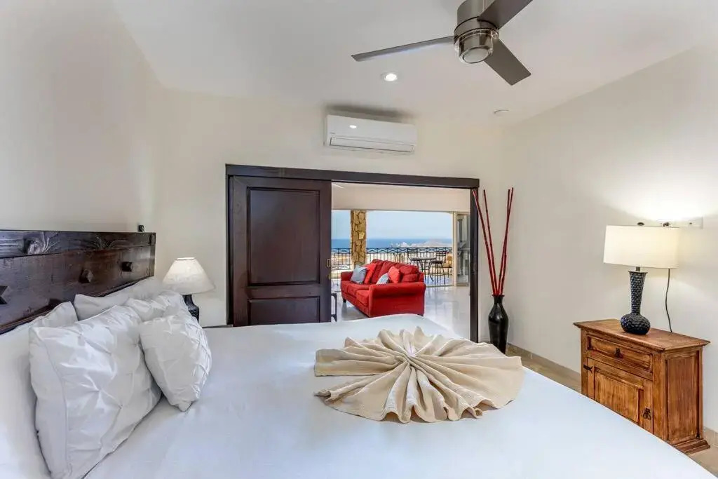 Gorgeous Two-Bedroom Cabo Condo I Casa Finisterra