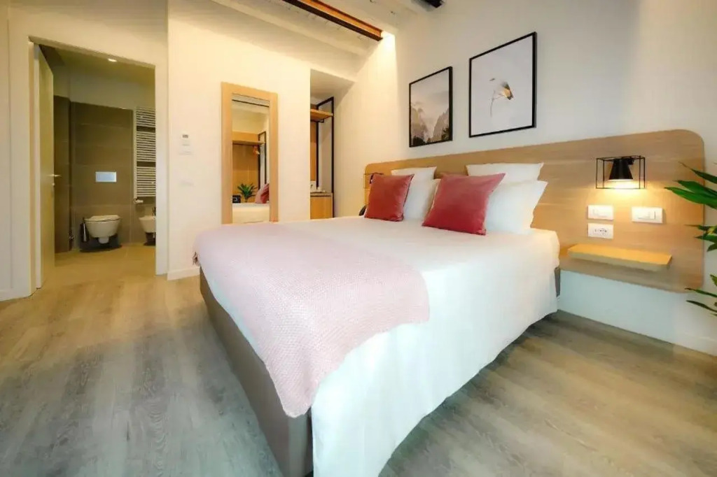 Bergamo Inn 15