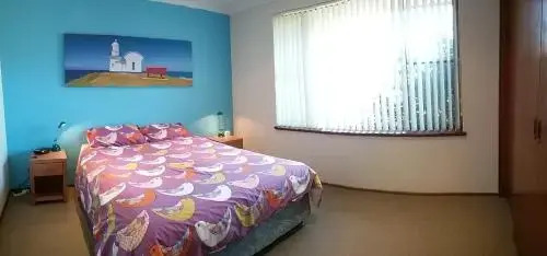 Cara Nobbys Beach 11 Wesley Avenue