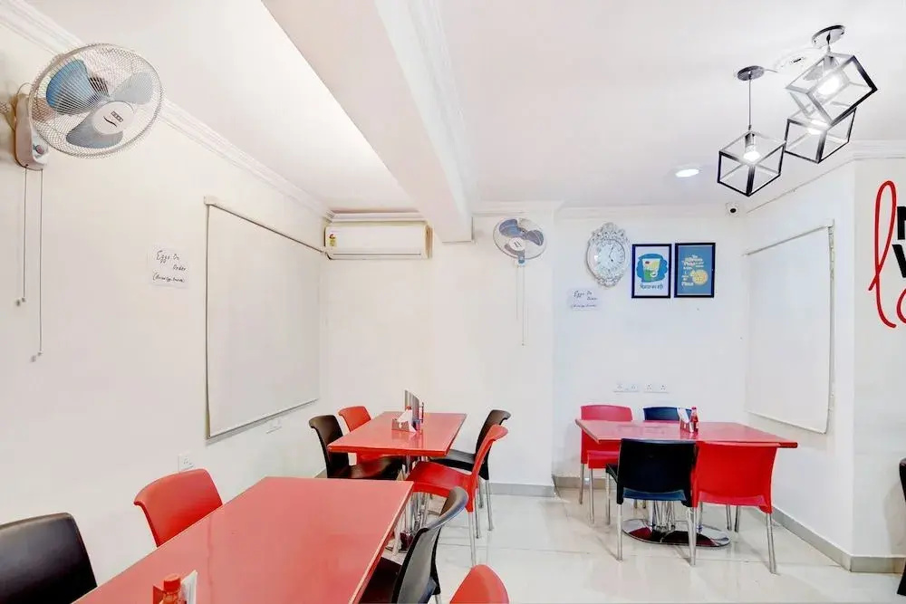 Collection O 30079 Indira Nagar